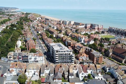 3 bedroom flat for sale, Sea Road, Bexhill-On-Sea