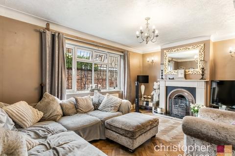 undefined, Churchgate, Cheshunt, Waltham Cross, EN8 9NB