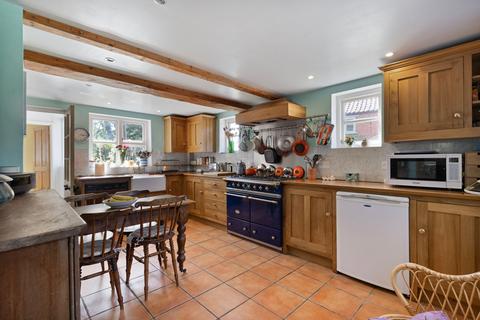 5 bedroom detached house for sale, Skeyton