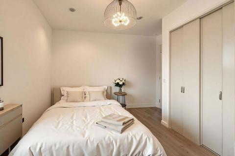 2 bedroom duplex for sale, Worple Road, Wimbledon SW19