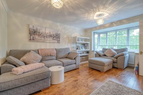 undefined, Elmstone Close, Redditch, B97