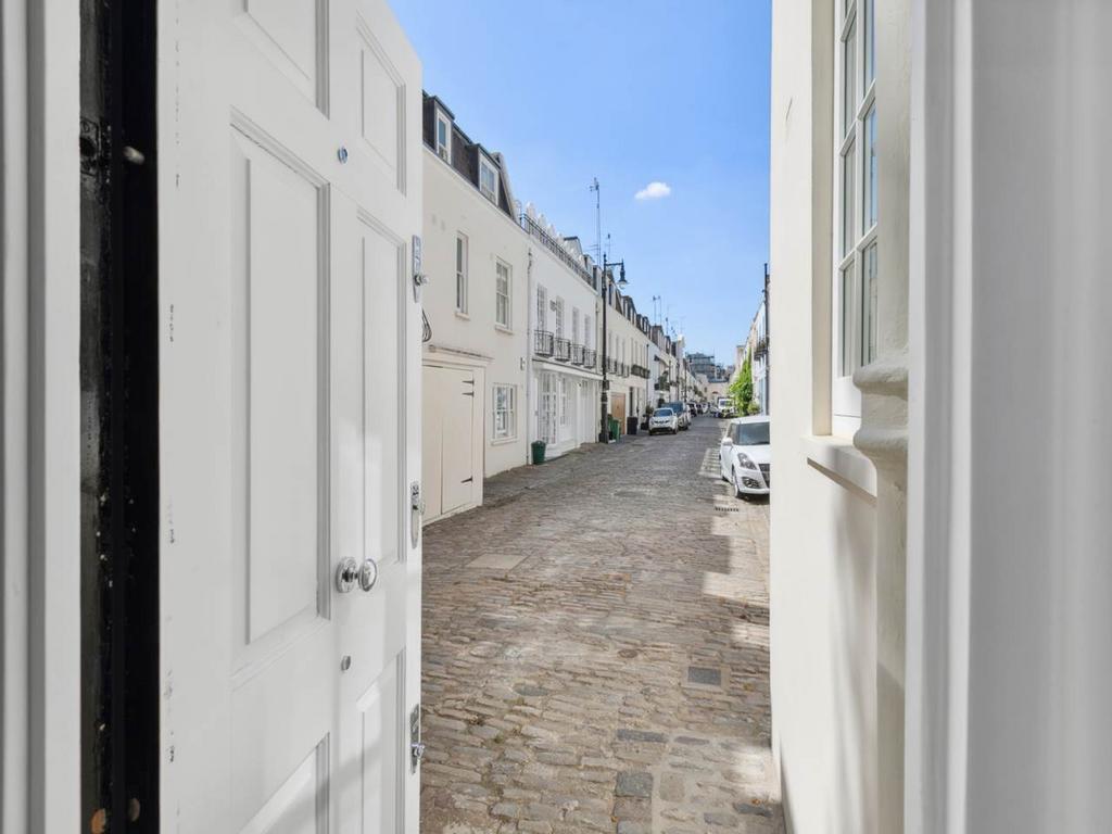 Belgrave Place 7-1