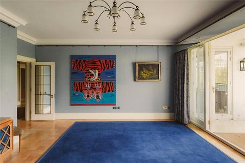 3 bedroom apartment to rent, St James's Place, St James SW1A