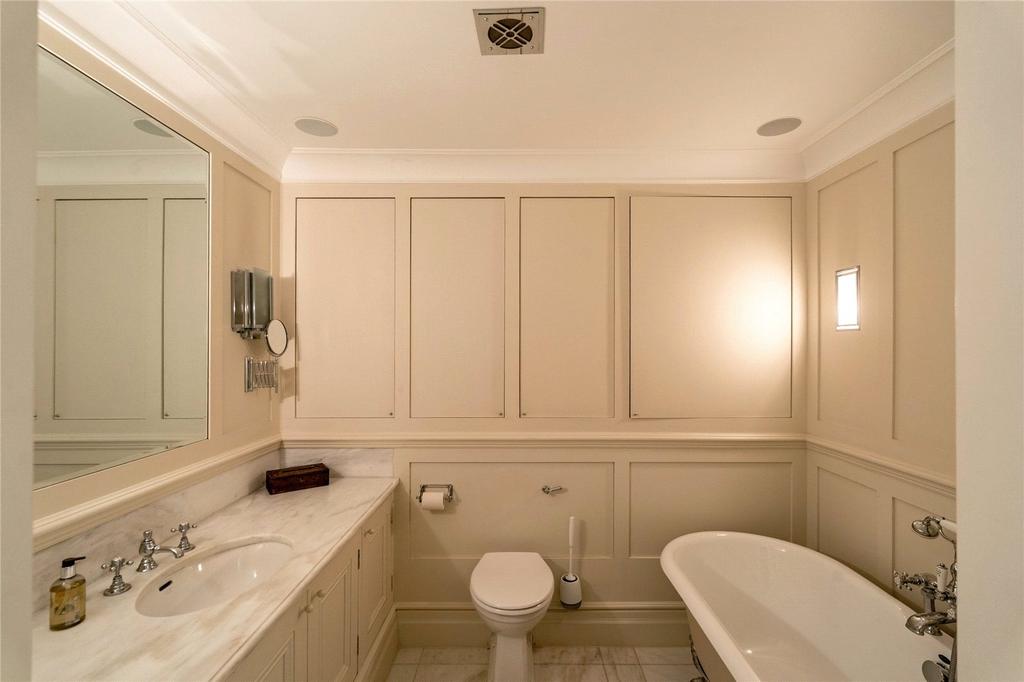 Ensuite