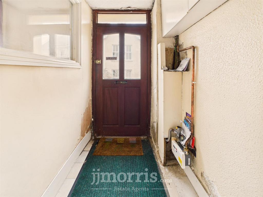 CAM02122 G0-PR0350-STILL006.jpg