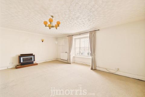 3 bedroom terraced house for sale, Main Street, Fishguard, SA65