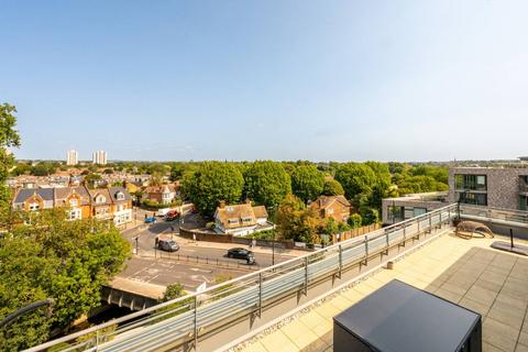 2 bedroom penthouse for sale, Brewery Wharf, Twickenham, TW1