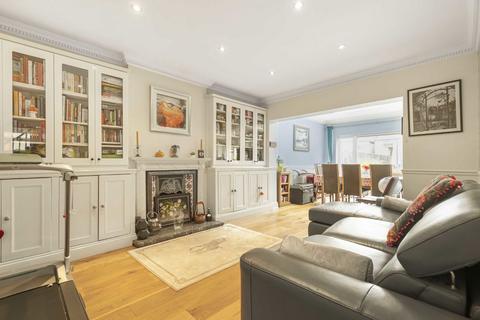 3 bedroom detached house for sale, Wilton Grove, New Malden KT3