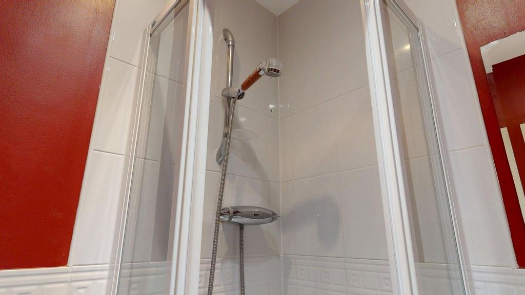 En-suite shower room