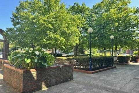 Office to rent, 27-43 Eastern Rd Romford RM1 3NH