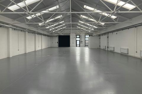Warehouse to rent, Hookstone Park Harrogate HG2 7DB