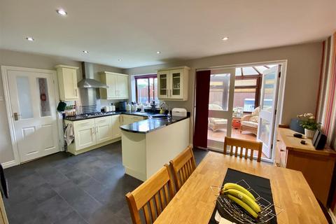 undefined, Meadowbank Crescent, Mirfield