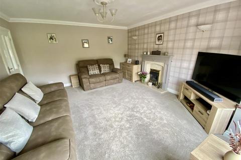 undefined, Meadowbank Crescent, Mirfield