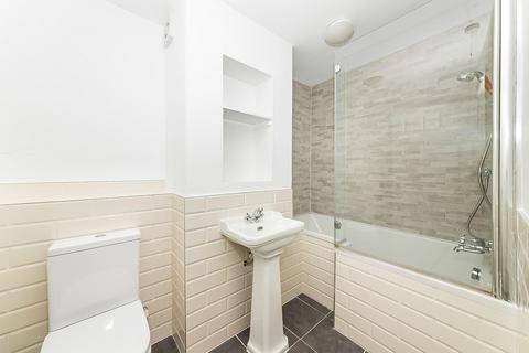 2 bedroom maisonette for sale, Stoneycroft Close, London