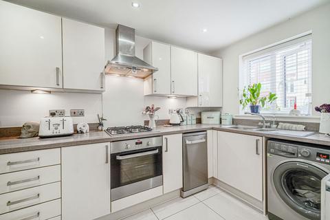 2 bedroom semi-detached house for sale, New Meadow Close, Dickens Heath