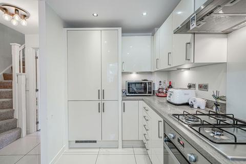 2 bedroom semi-detached house for sale, New Meadow Close, Dickens Heath