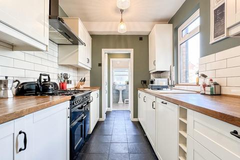 20 Argus Road, Bristol, BS3 3PA