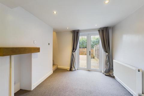 31 Baslow Road, Sheffield, S17 4DL