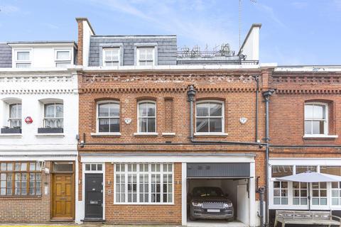 undefined, Adam & Eve Mews, Kensington, W8