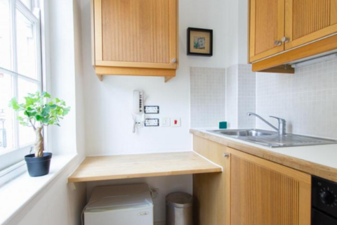 Studio to rent, Euston, London NW1