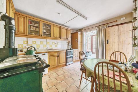 3 bedroom semi-detached house for sale, Latimer Road, Surrey GU7