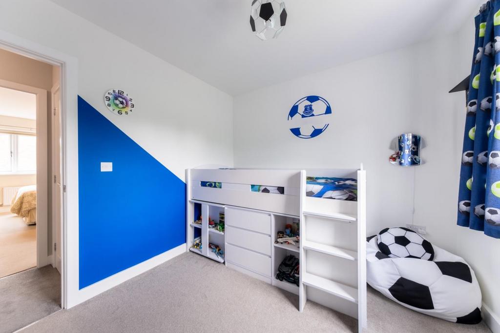 30 Thistle Close-034.jpg