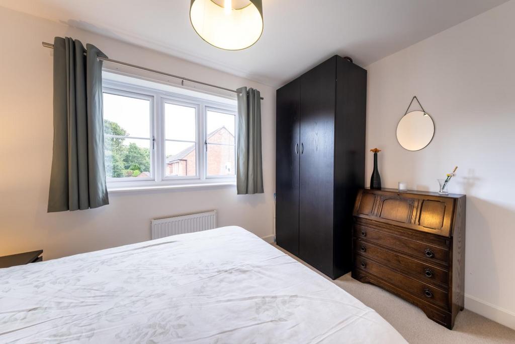 30 Thistle Close-040.jpg