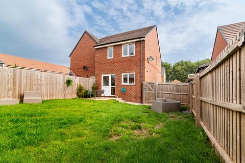 3 bedroom semi-detached house for sale, Withnall Close, Gedling, Nottingham