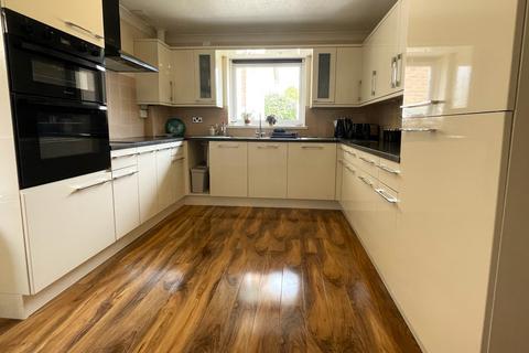2 bedroom detached bungalow for sale, Cedar Close, Seaton, Devon, EX12