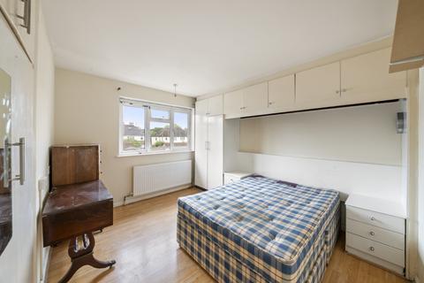 undefined, Wolsey Close, Southall, UB2