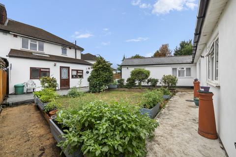 3 bedroom semi-detached house for sale, Wolsey Close, Southall, UB2