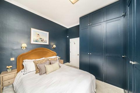 2 bedroom flat for sale, Cambray Road, London SW12