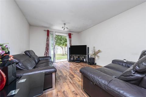 3 bedroom apartment for sale, Wood Lane, Isleworth