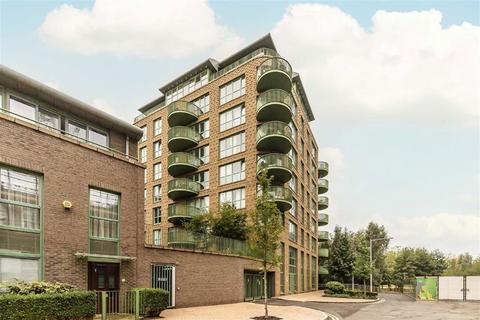 2 bedroom flat for sale, Astell Road, London SE3
