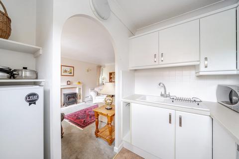 1 bedroom retirement property for sale, Mount Hermon Road, Woking, Surrey, GU22
