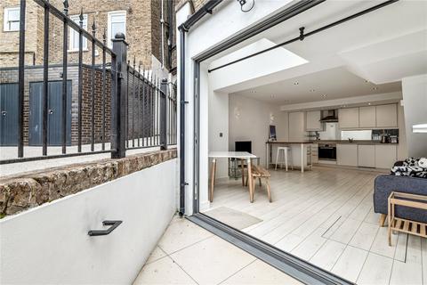 2 bedroom apartment for sale, Gloucester Avenue, Primrose Hill, London, NW1