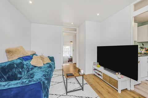 3 Daley Thompson Way, London, SW8 3DA