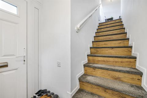 3 Daley Thompson Way, London, SW8 3DA