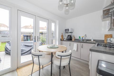 2 bedroom terraced house for sale, Heritage Road, Aylesham, Canterbury, Kent, CT3