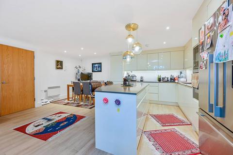 2 bedroom flat for sale, Chiswick High Road, Chiswick, London, W4