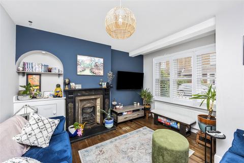 10 Ledbury Road, Reigate, RH2 9HN