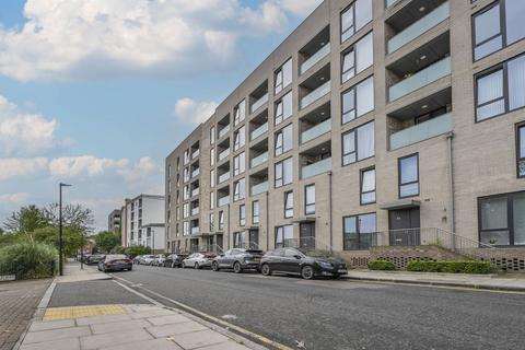 1 bedroom flat for sale, Aberfeldy Village, E14, Tower Hamlets, London, E14