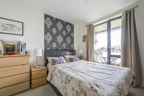 1 bedroom flat for sale, Aberfeldy Village, E14, Tower Hamlets, London, E14