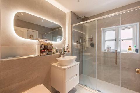 17 Mill Drive, Ruislip, HA4 7GL