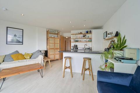 Hardwicks Way, Wandsworth Town, London, SW18