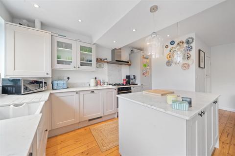 39 Churston Drive, Morden, SM4 4JD