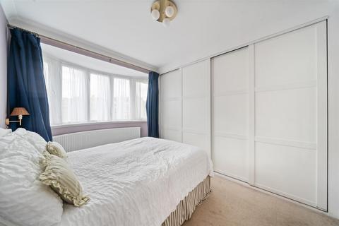 39 Churston Drive, Morden, SM4 4JD