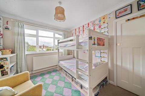 39 Churston Drive, Morden, SM4 4JD