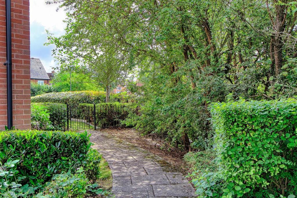 Communal gardens