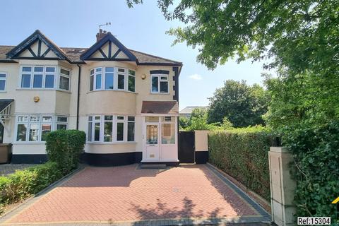 3 bedroom end of terrace house for sale, Waverley Avenue, London, Greater E4